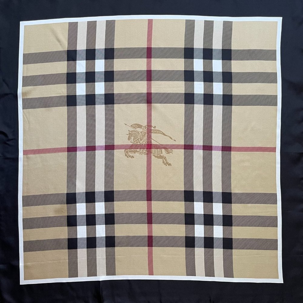 New Burberry Scarf Classic Beige Check Pattern Black Border Silk Scarf Wrap